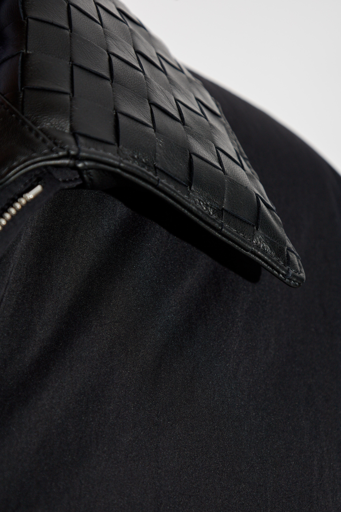 BOTTEGA VENETA ホンテットシャケット 769757V1JO0 1874 Bottega Veneta Structured Double Melange Jacket in Black | FWRD